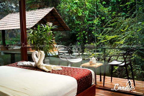 Honeymoon Cabin, 1 King Bed, Lake View, Lakeside | Iron/ironing board, free WiFi, bed sheets