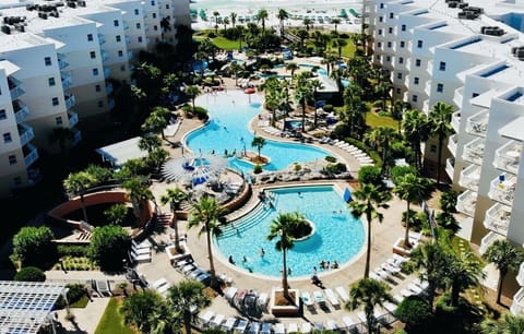 Waterscape Resort Style Vacation Right in Fort Walton Beach, Florida! 