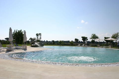 Swimming Pool, Water, Property, Resort, Water Resources, Vacation, Palm Tree, Tree, Leisure, Summer