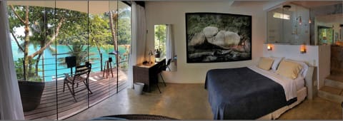 Premium 1 | Pillowtop beds, minibar, in-room safe, individually decorated