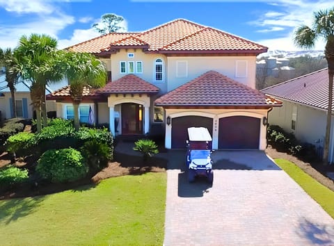 Paradise in Destiny - Free 6 seater Golf cart, game room, heated pool,fitness center.