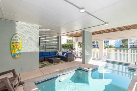 Sunny, Fenced Pool Area