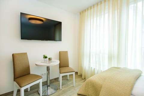 Standard Single Room | Hypo-allergenic bedding, soundproofing, free WiFi, wheelchair access