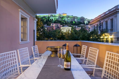 Luxury Apartment | Terrace/patio