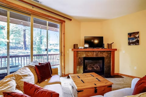 floor plan-living area-_dsc4084