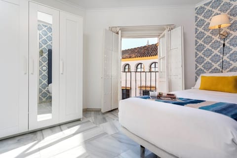 Apartment (5 Bedrooms) | 4 bedrooms, iron/ironing board, free WiFi, bed sheets
