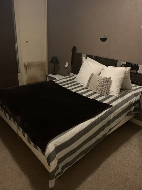 Double Room | Soundproofing, free WiFi, bed sheets