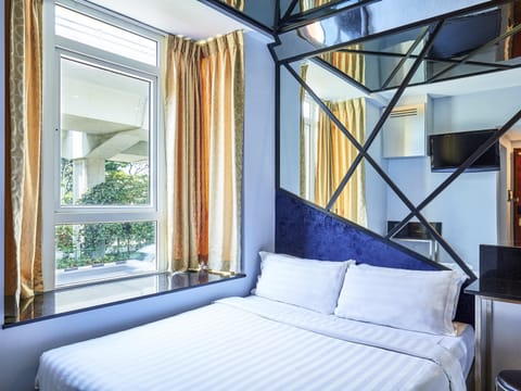 Deluxe Double Room, 1 Double Bed (Theme) | Desk, iron/ironing board (on request), WiFi (free), bed sheets