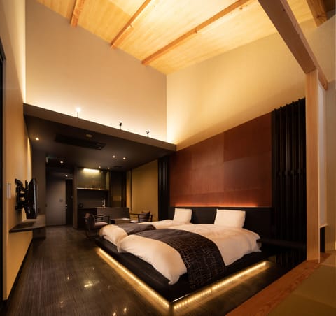 Private Vacation Home | 1 bedroom, down comforters, pillowtop beds, individually decorated