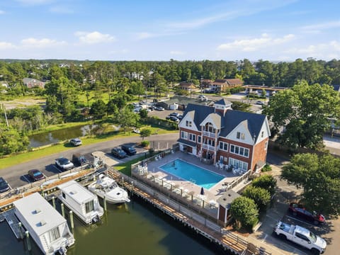Welcome to Pelicans Perch at Shallowbag Bay by KEES Vacations!