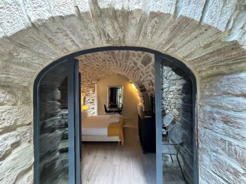 Luxury Suite (Bijou) | Premium bedding, pillowtop beds, minibar, individually decorated