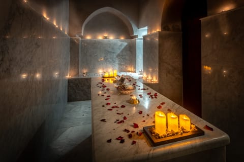 Steam room 
