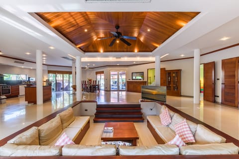 Villa, 5 Bedrooms, Non Smoking, Kitchen | Living area | 50-inch flat-screen TV with cable channels, Smart TV, DVD player