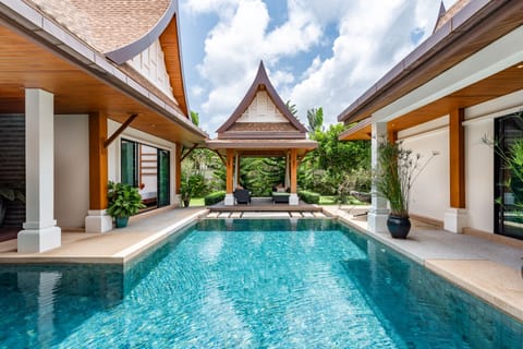 Villa, 5 Bedrooms, Non Smoking, Kitchen | Private pool