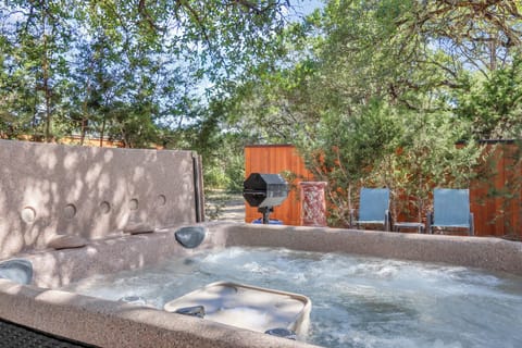 Hot tub and grill on the patio