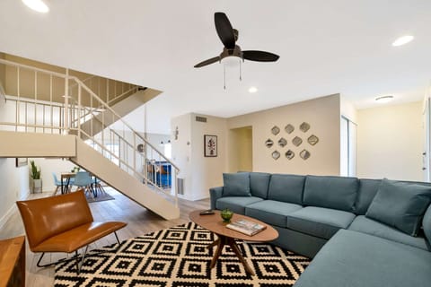 Very inviting floor plan with what you need to enjoy your stay!