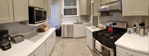 Fully equipped kitchen.