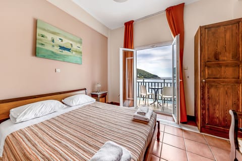 Family Suite, Sea View | In-room safe, individually decorated, individually furnished, desk