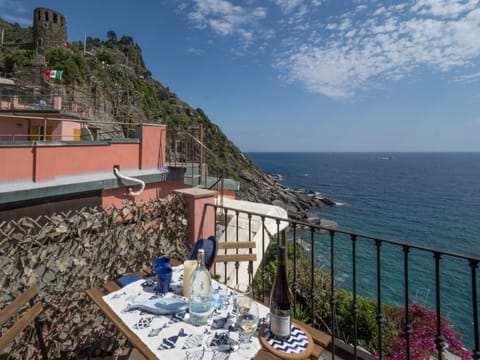 House, 3 Bedrooms, Balcony | Terrace/patio