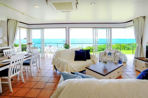 Family Cottage | Beach/ocean view