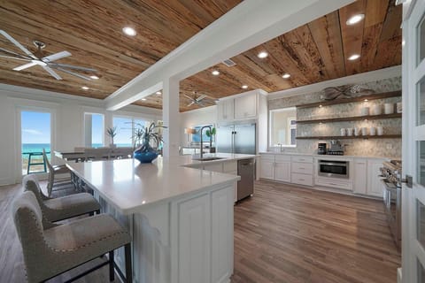 Diamond in the Dunes - Dunes of Destin - Kitchen