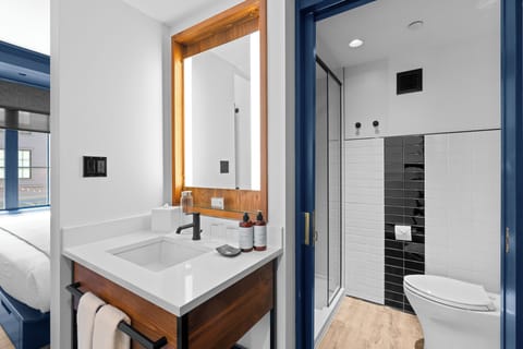 Room, 1 King Bed | Frette Italian sheets, premium bedding, in-room safe, blackout drapes