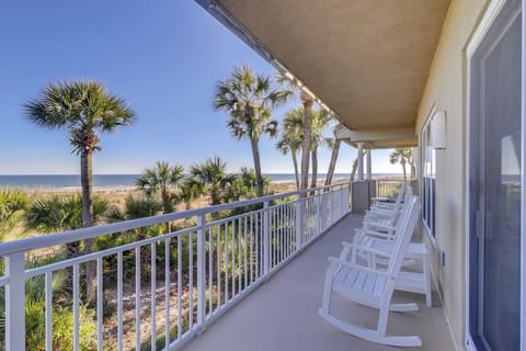 balcony