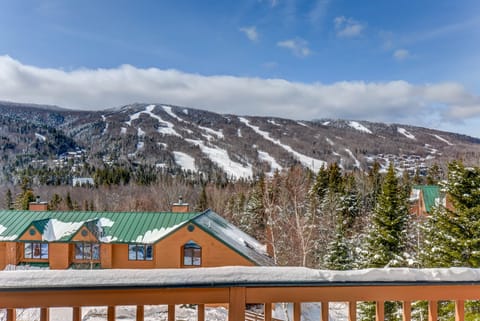 Main deck offers fantastic views of the Bretton Woods Ski Area.