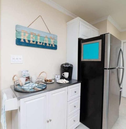 Perfect for fixing your morning coffee or an evening cocktail.