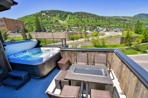Amazing views of Park City Mountain and Town Lift Ski Runs from Deck and Hot Tub
