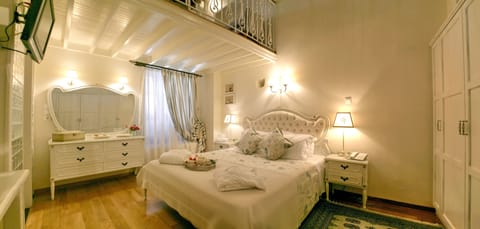 Superior Double Room | Premium bedding, down comforters, minibar, individually decorated