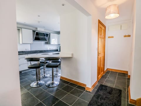 Cottage | Private kitchen | Stovetop, dishwasher, highchair, cookware/dishes/utensils