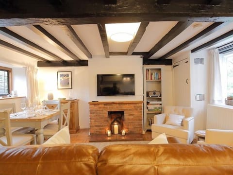 Cottage | Living room | TV, DVD player