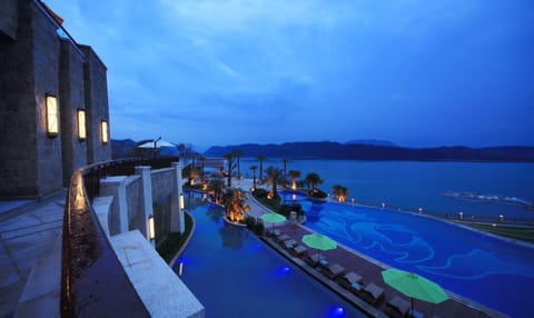 Indoor pool, outdoor pool