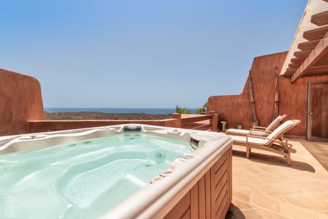 terraza y jacuzzi