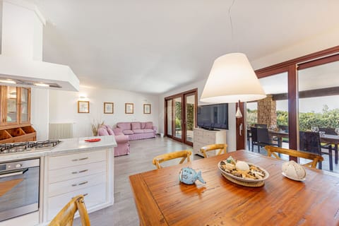 Balcony / Terrace / Patio, Dining Room, Living Room