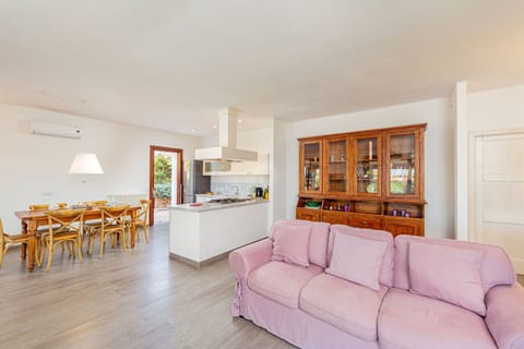 Kitchen, Living Room