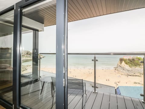 Cottage | Balcony