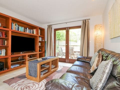 Cottage | Living area