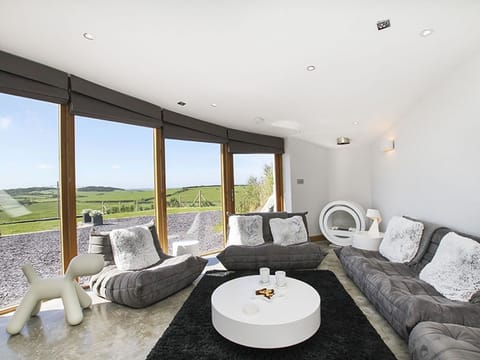 Cottage | Living room | TV, DVD player