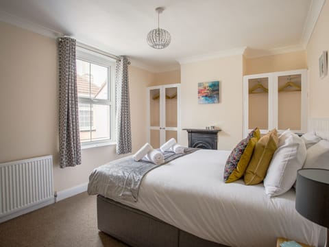 Cottage | 3 bedrooms, individually decorated, individually furnished, free WiFi