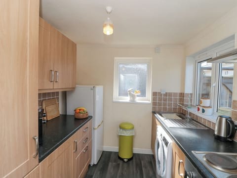 Cottage | Private kitchen | Cookware/dishes/utensils