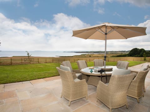 Cottage | Property grounds