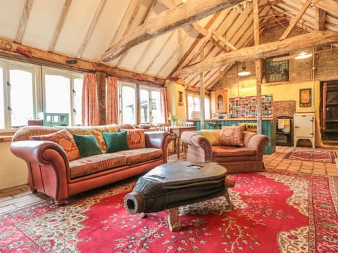 Cottage | Living area