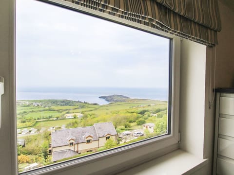 Cottage | 1 bedroom, individually decorated, individually furnished, free WiFi