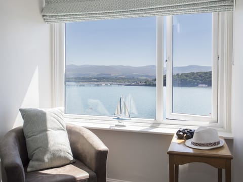 Cottage | 2 bedrooms, individually decorated, individually furnished, free WiFi