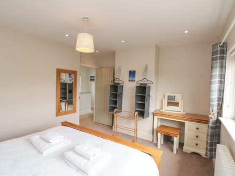 Cottage | 3 bedrooms, individually decorated, individually furnished, free WiFi