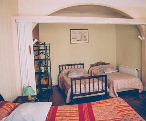 Family Room | Individually decorated, individually furnished, desk, laptop workspace