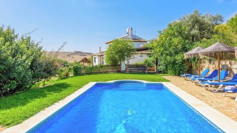 Los Huertos Antequera - La Higuera by Ruralidays