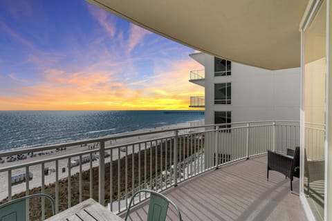 Wraparound Gulf Balcony with Sunset Views